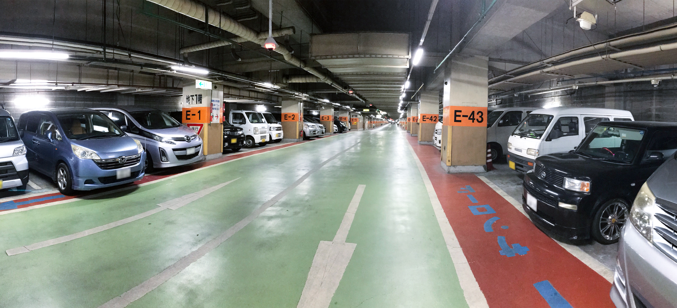 駐車場